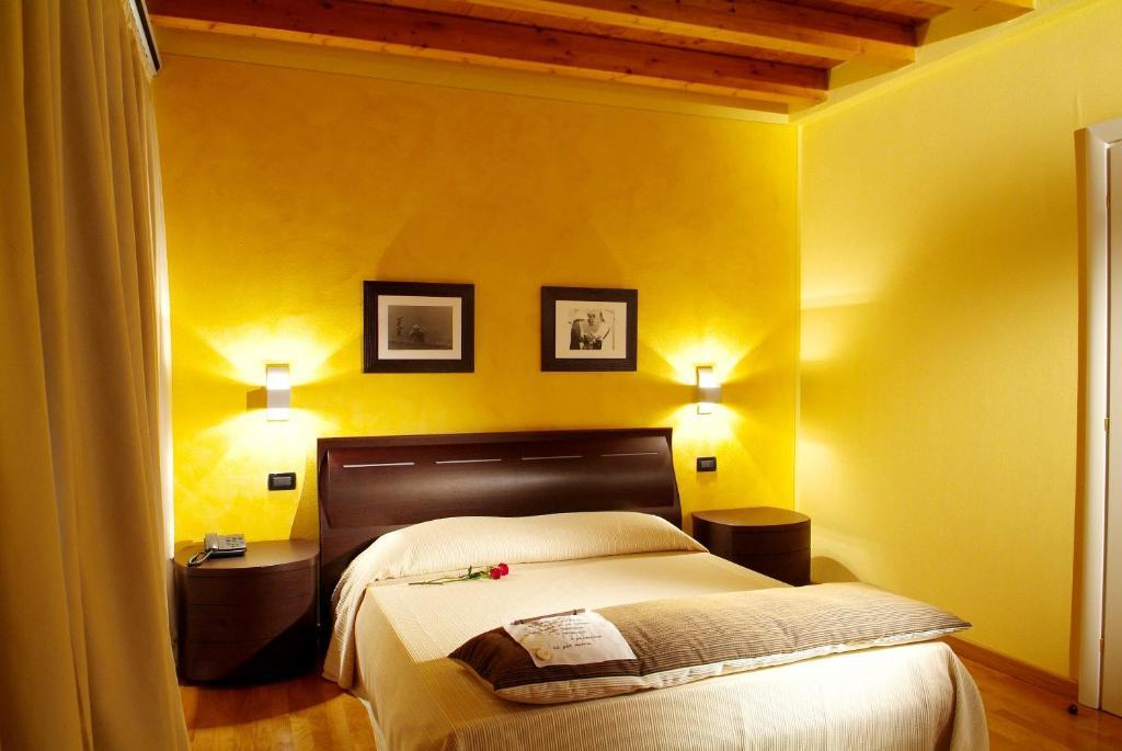 Hotel Fontana Santa グルメッロ・デル・モンテ 部屋 写真